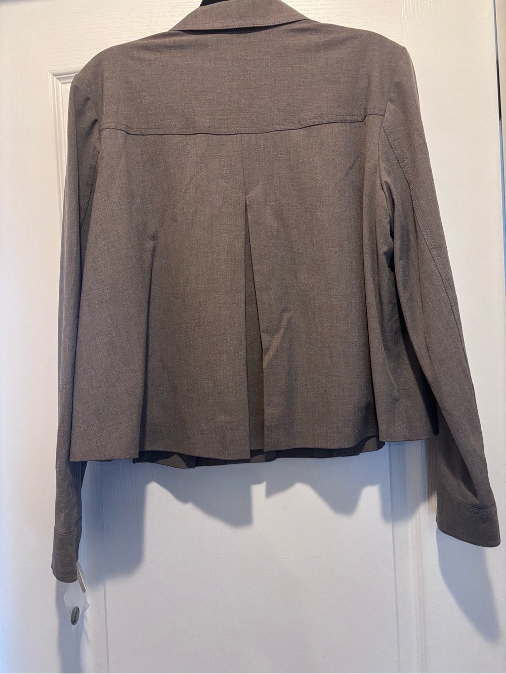 Michael Kors NWT Taupe Brown Pant Suit
Jacket: Large
Pants: 14 - Picture 5 of 7